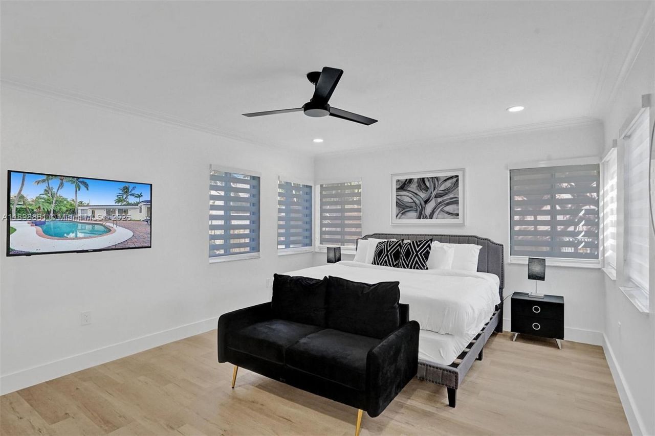 725 Harrison St, Hollywood, FL 33019 Photo