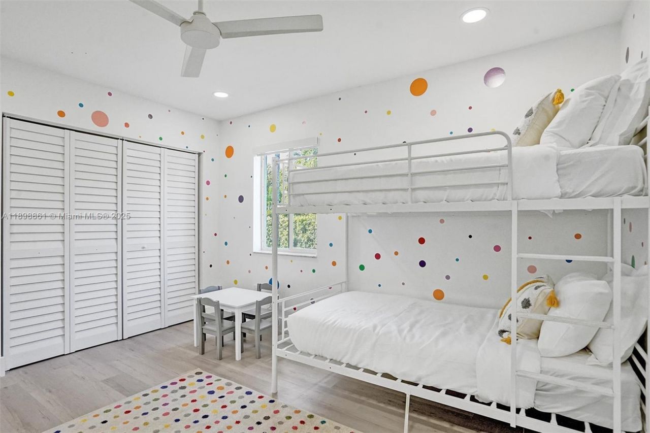 725 Harrison St, Hollywood, FL 33019 Photo