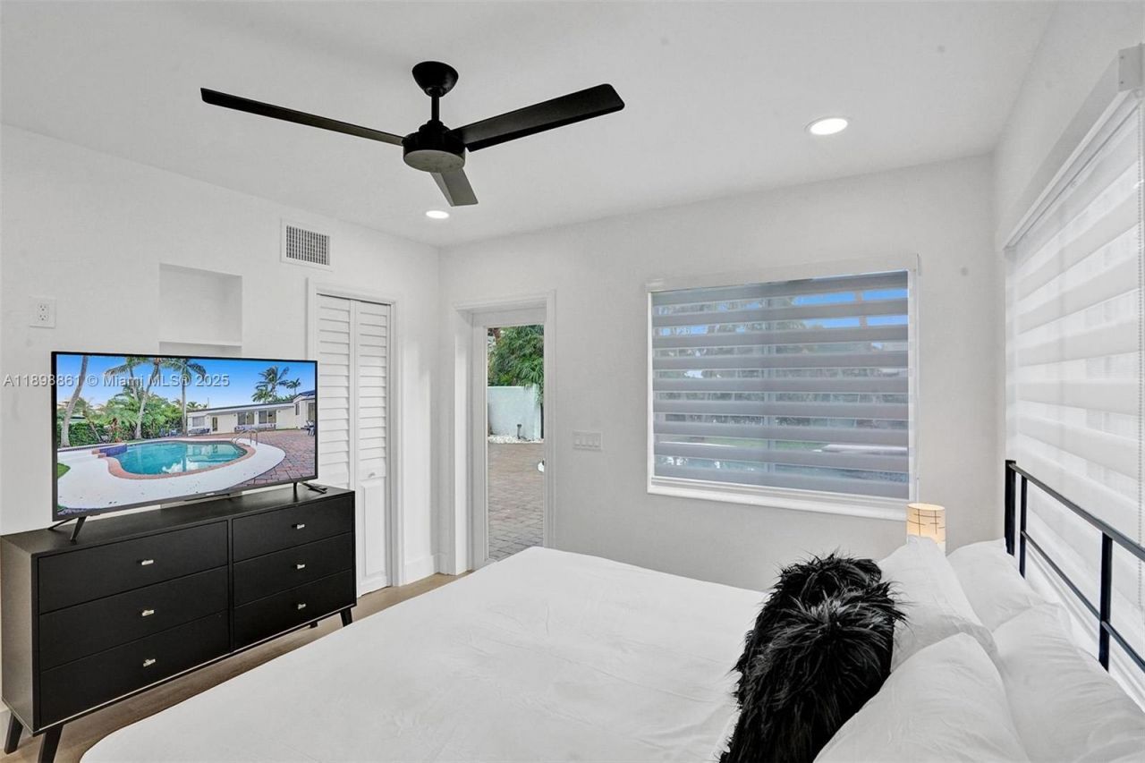 725 Harrison St, Hollywood, FL 33019 Photo