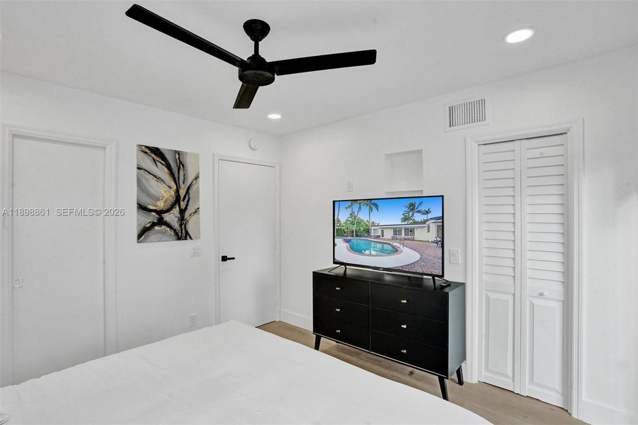 725 Harrison St, Hollywood, FL 33019 Photo