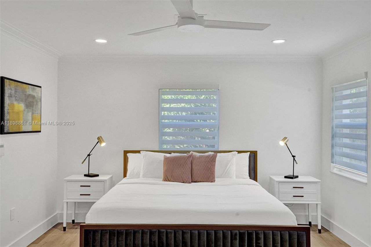 725 Harrison St, Hollywood, FL 33019 Photo