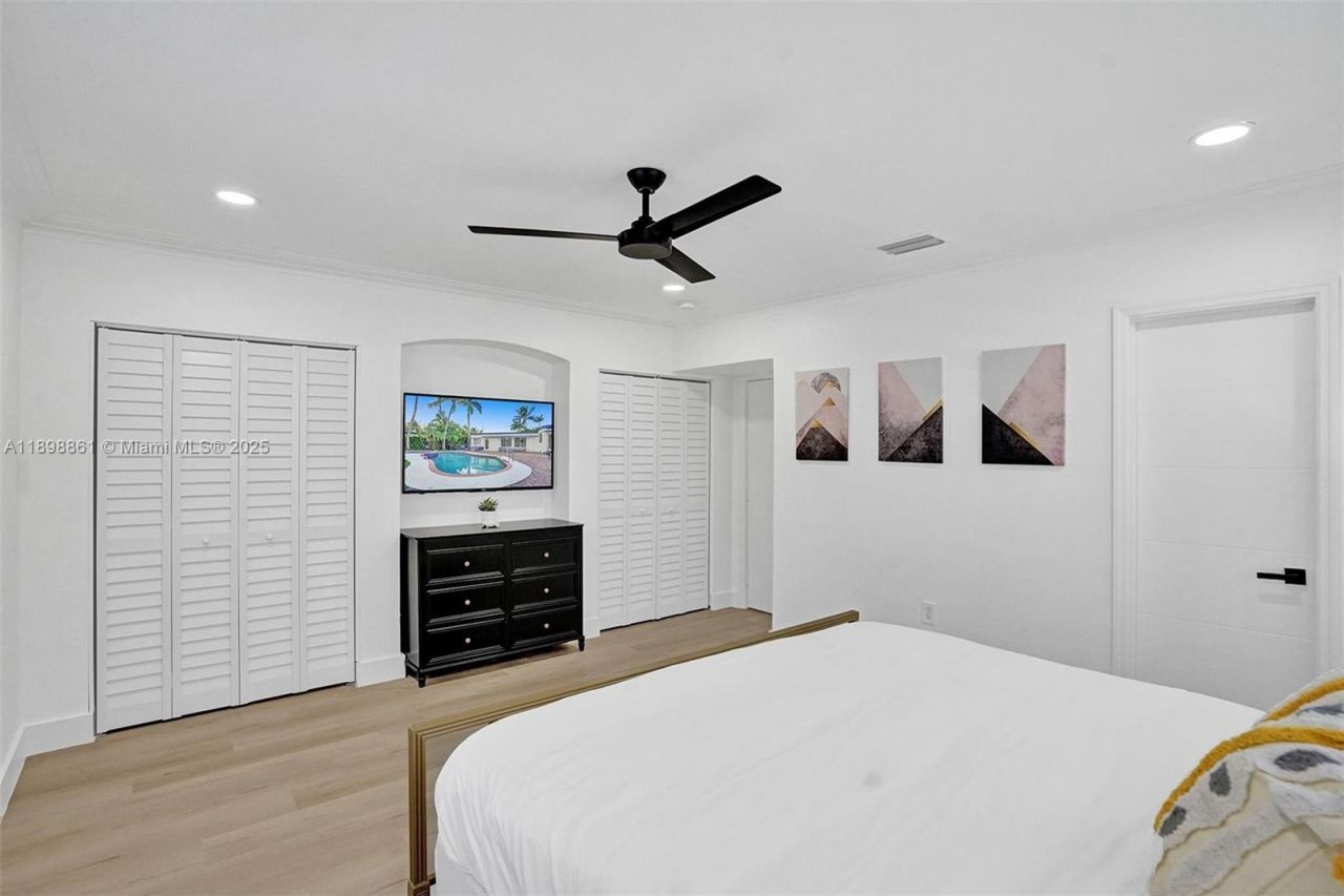 725 Harrison St, Hollywood, FL 33019 Photo