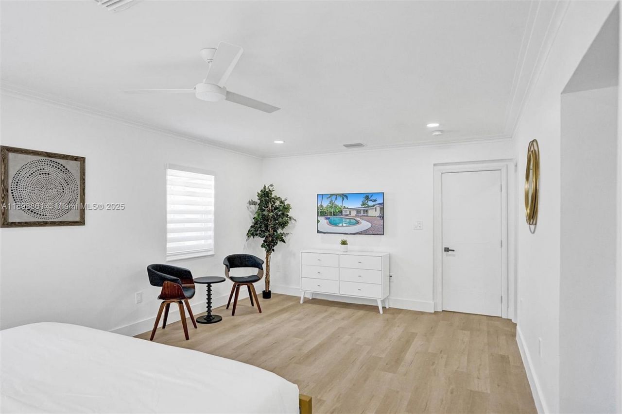 725 Harrison St, Hollywood, FL 33019 Photo