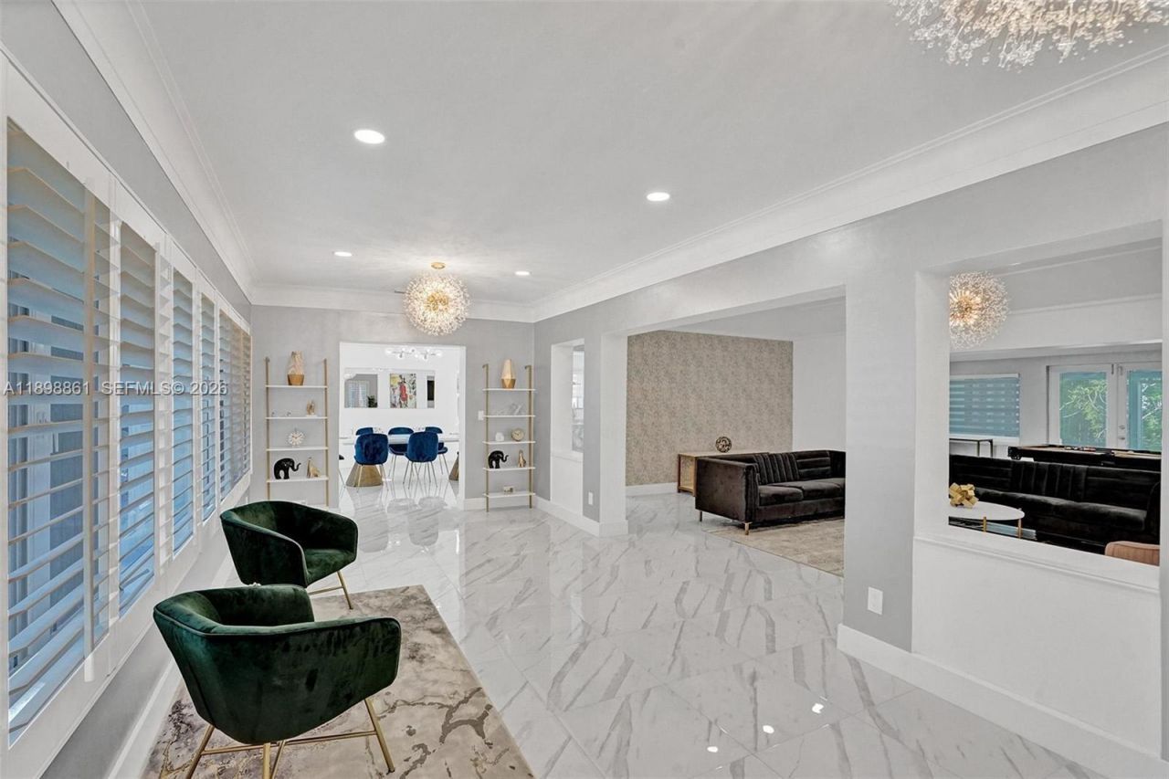 725 Harrison St, Hollywood, FL 33019 Photo
