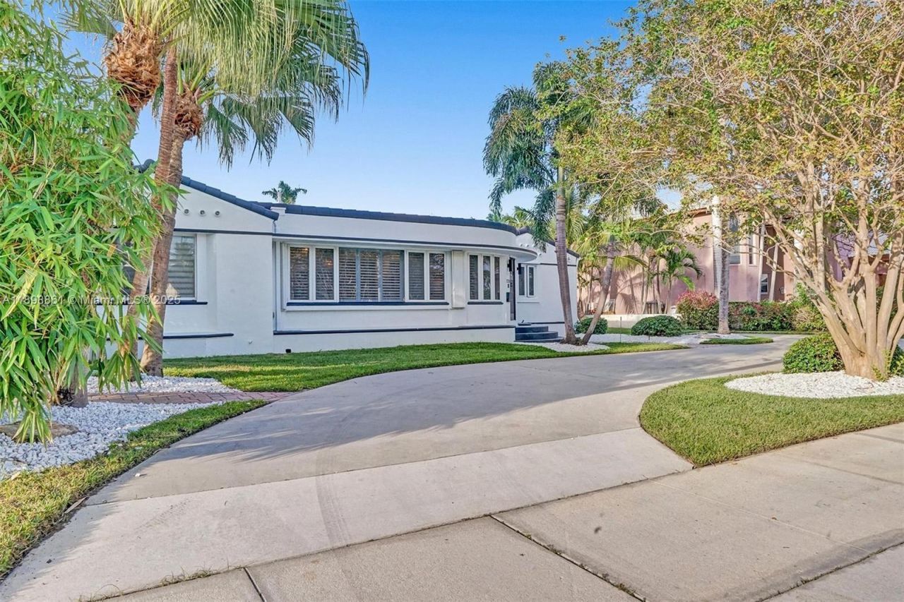 725 Harrison St, Hollywood, FL 33019 Photo