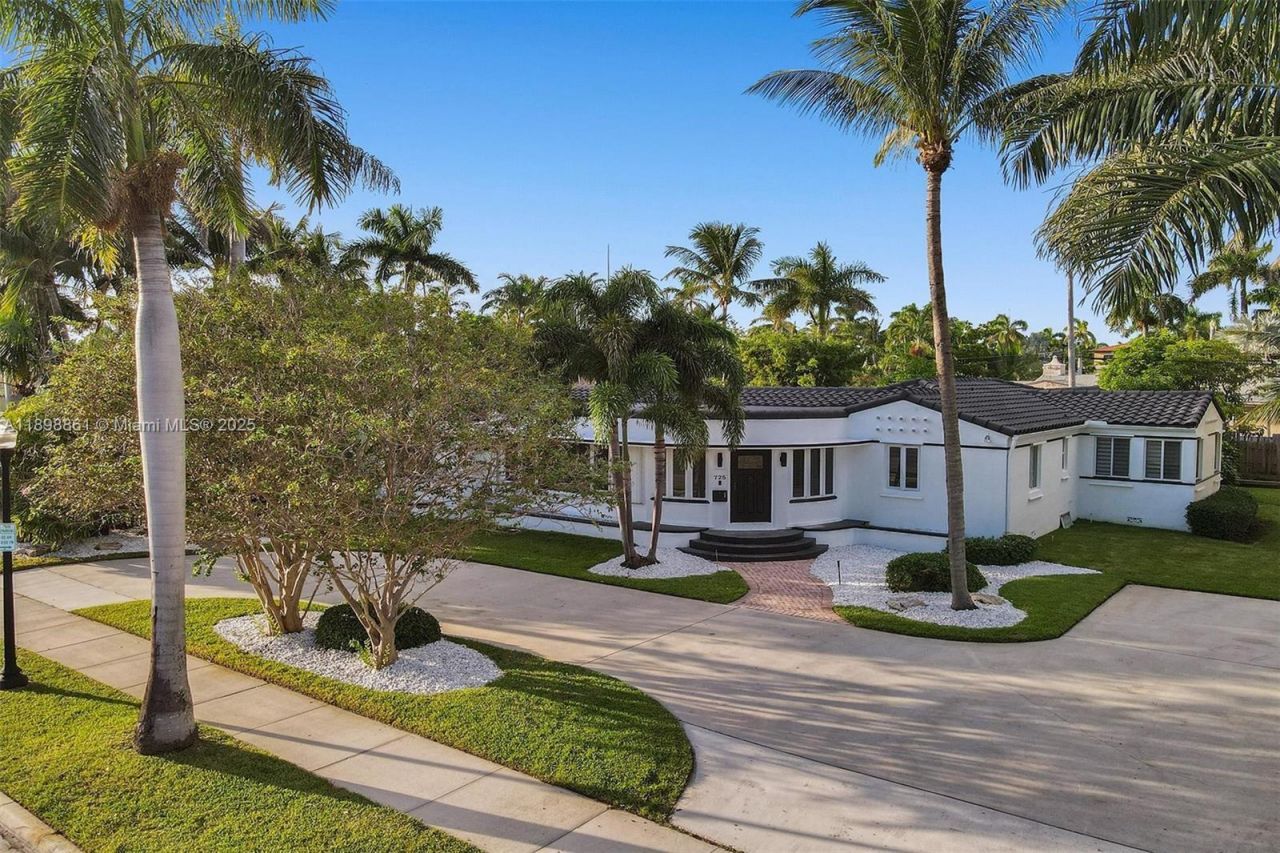 725 Harrison St, Hollywood, FL 33019 Photo