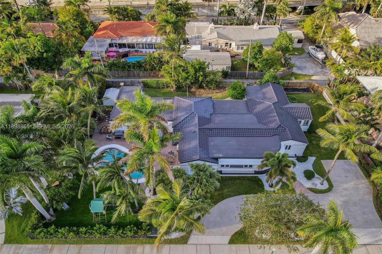725 Harrison St, Hollywood, FL 33019 Photo