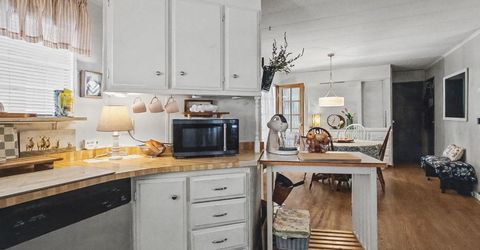 36 Lora Way, Roseville, CA 95661 Photo
