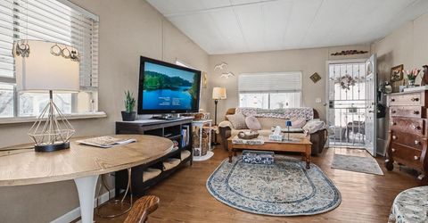 36 Lora Way, Roseville, CA 95661 Photo