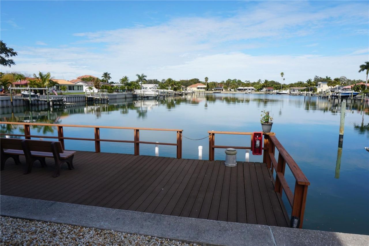 3753 46th Avenue S, Unit 7, Saint Petersburg, FL 33711 Photo