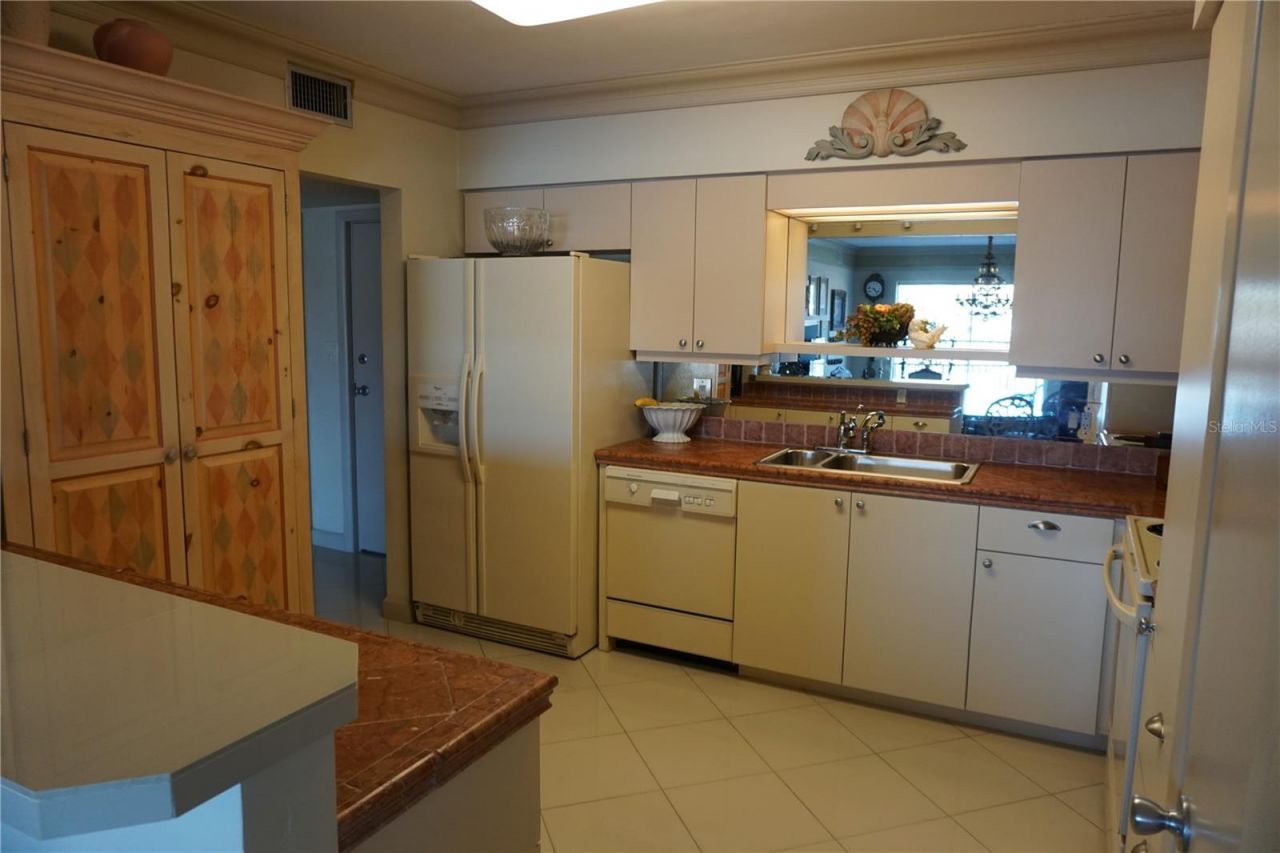 3753 46th Avenue S, Unit 7, Saint Petersburg, FL 33711 Photo