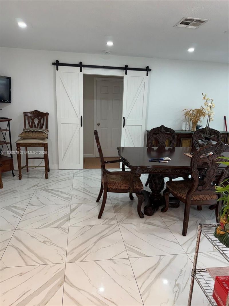 126 Sunflower Cir, Royal Palm Beach, FL 33411 Photo