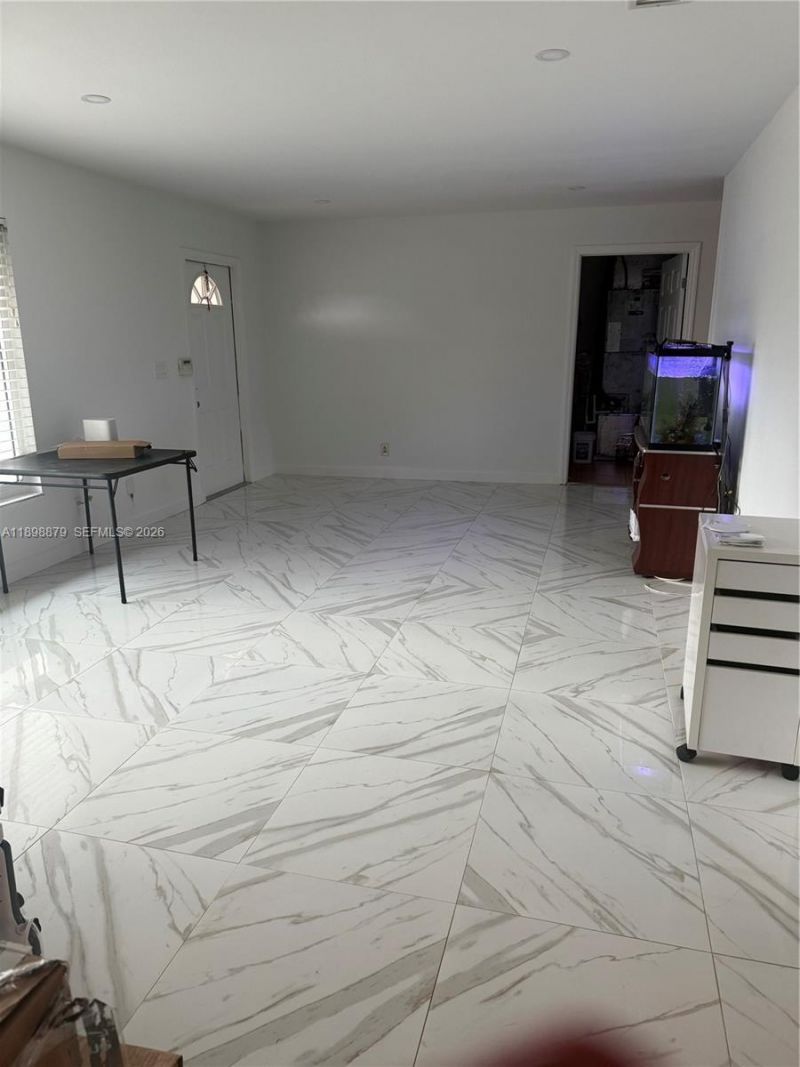 126 Sunflower Cir, Royal Palm Beach, FL 33411 Photo