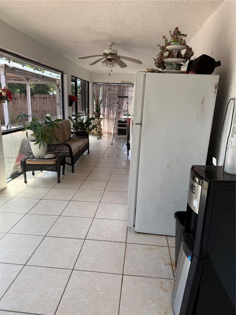 126 Sunflower Cir, Royal Palm Beach, FL 33411 Photo