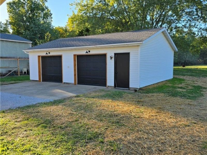 1157 Newton Street, Tallmadge, OH 44278 Photo 3