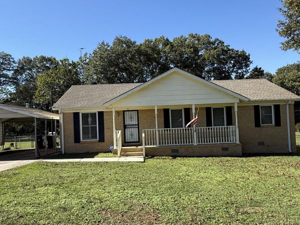 47 Roger Avenue, Bolivar, TN 38008