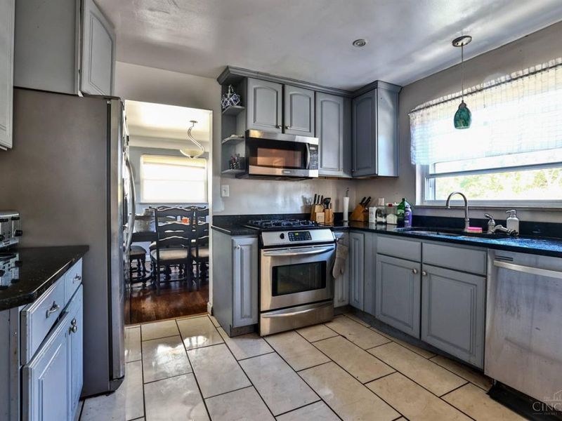 992 Rosetree Lane, Anderson Twp, OH 45230 Photo 9