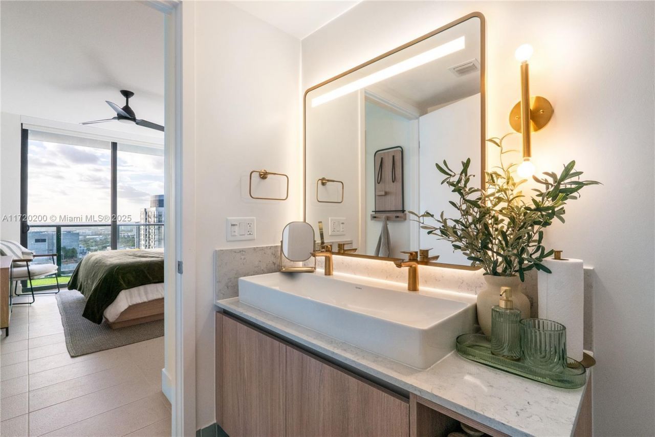 601 NE 1 Ave, Unit 3604, Miami, FL 33132 Photo