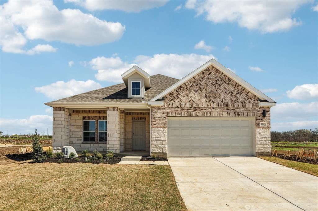 2213 Trailside Drive, Sherman, TX 75092 Main Photo