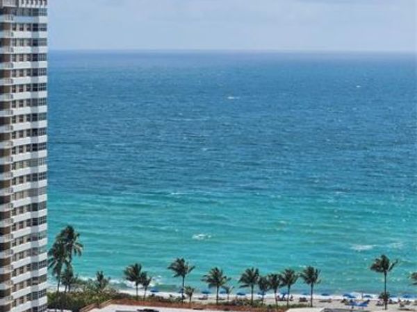 1985 S Ocean Drive, Unit 20D, Hallandale Beach, FL 33009