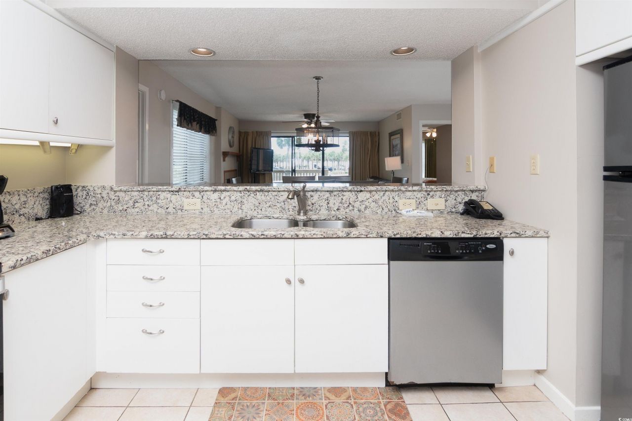 125 Hartland Dr. Photo 5