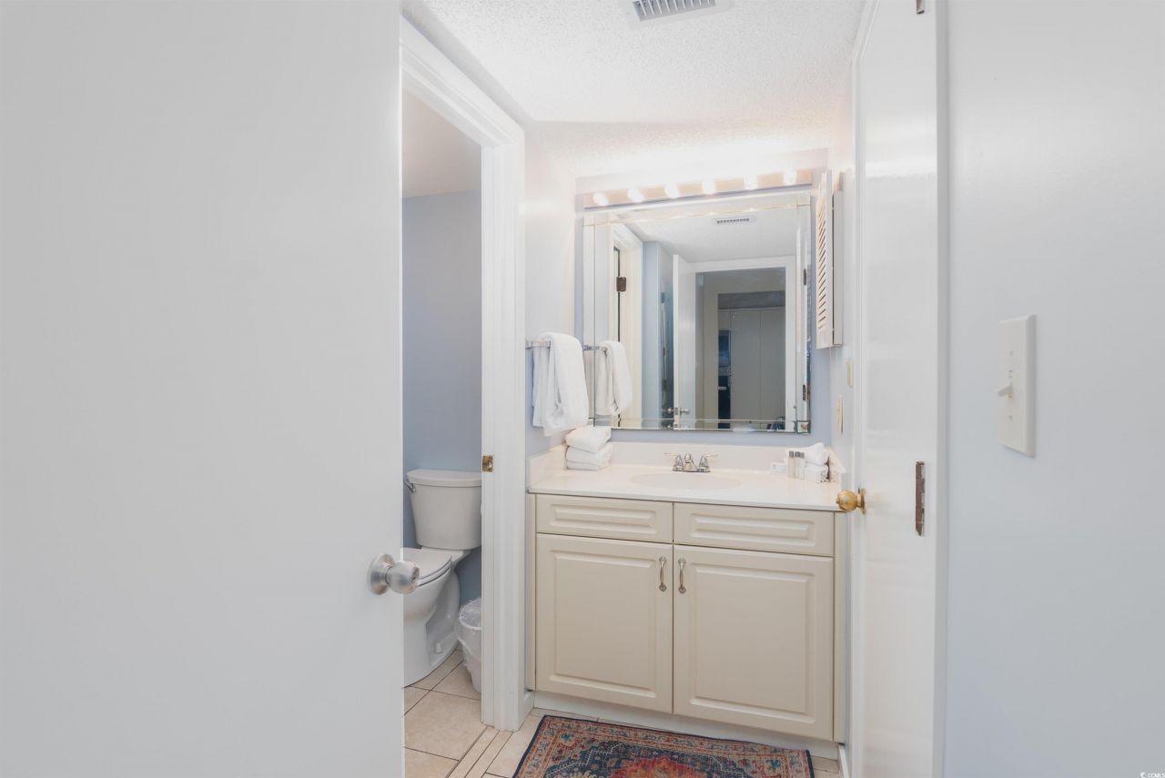 125 Hartland Dr. Photo 8