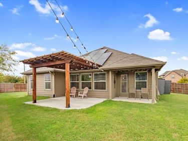 1200 Queens Brook Lane, Fort Worth, TX 76140