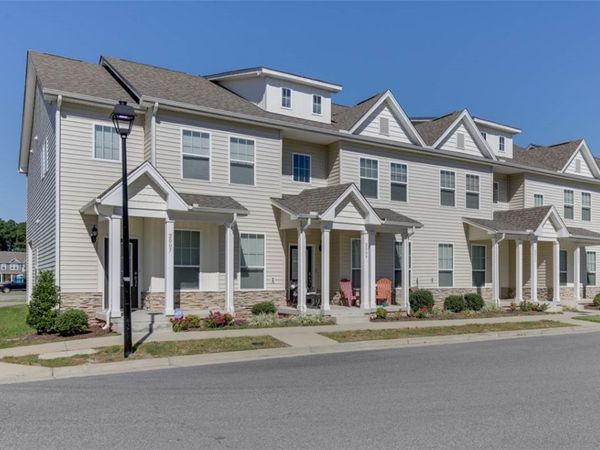 2011 Chartwell Drive, Newport News, VA 23608