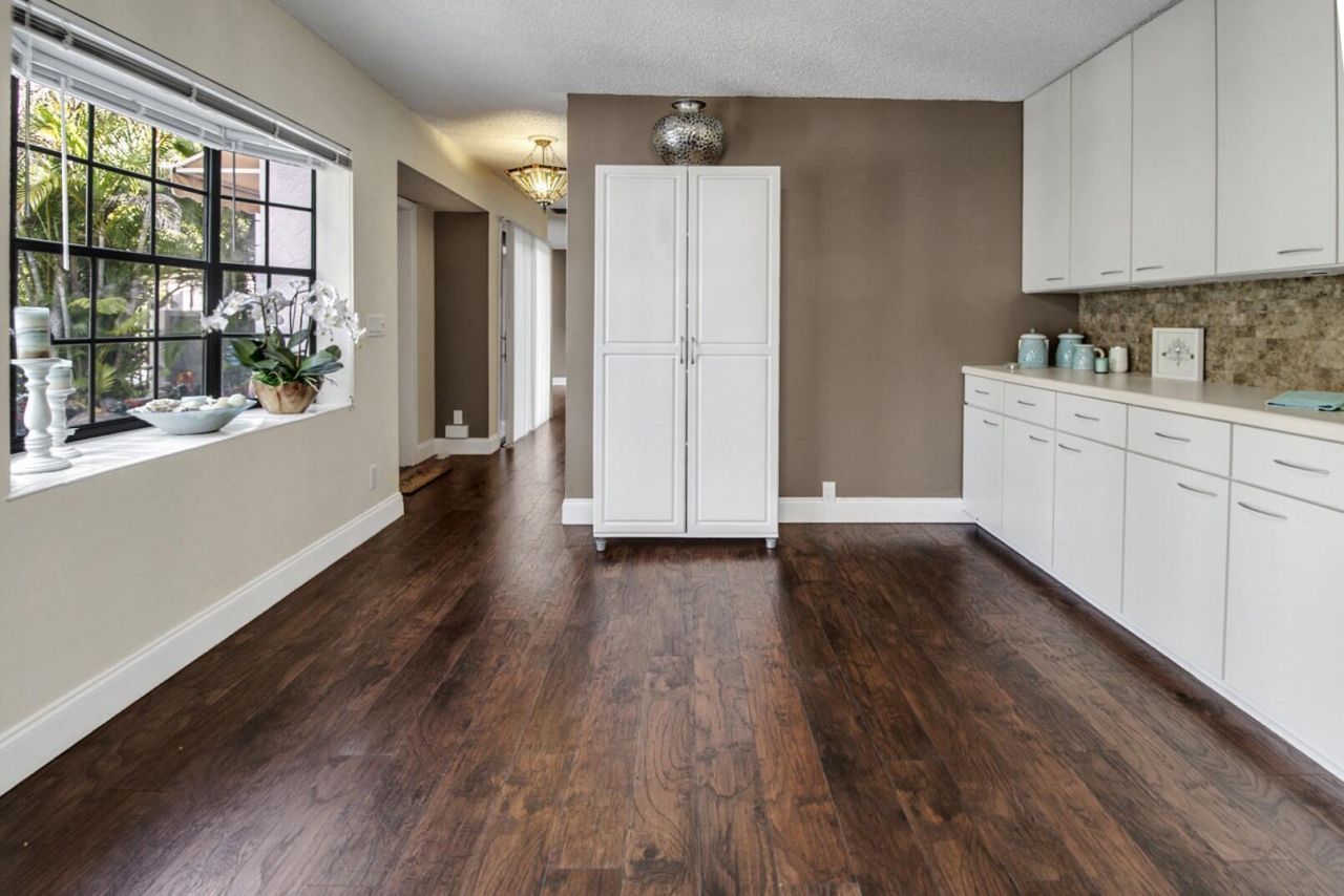 386 Prestwick Circle, Unit 3, Palm Beach Gardens, FL 33418 Photo