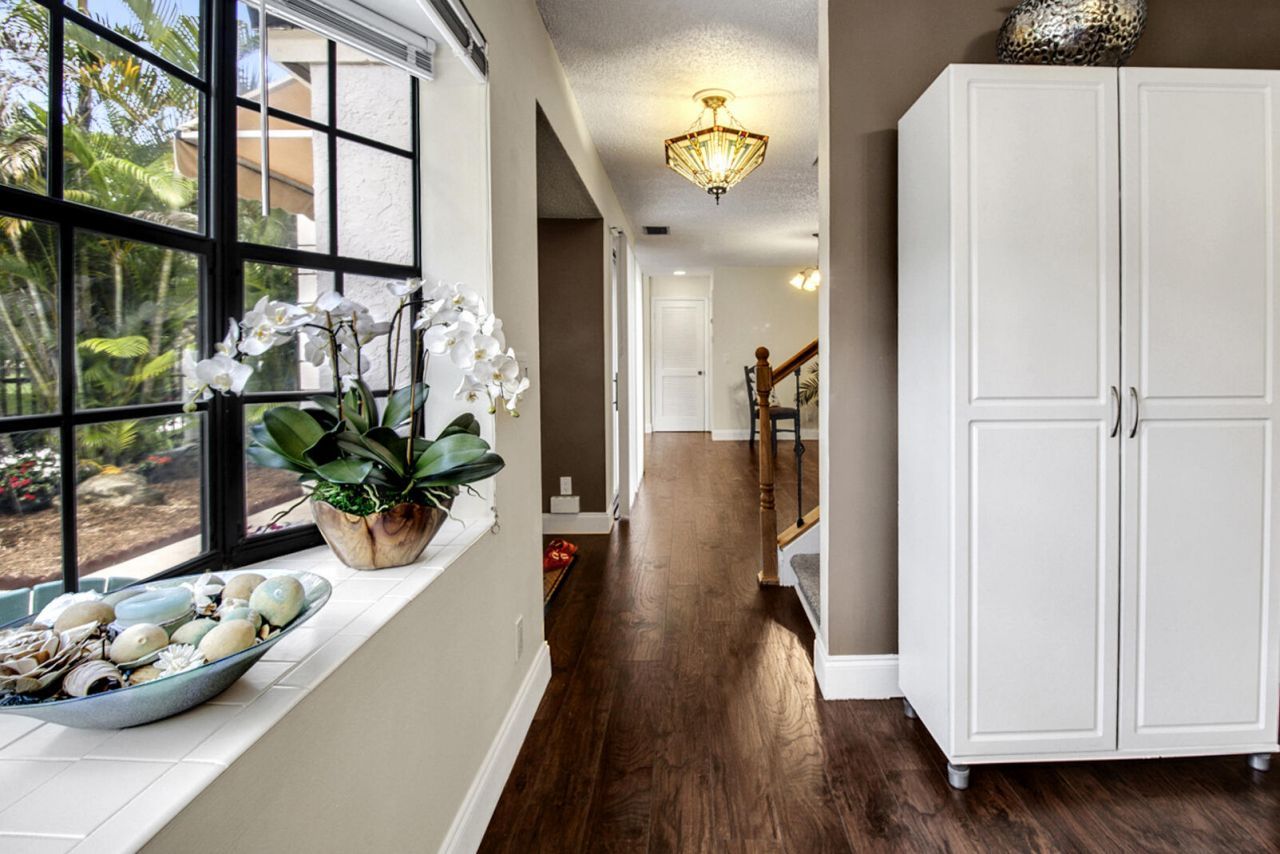 386 Prestwick Circle, Unit 3, Palm Beach Gardens, FL 33418 Photo