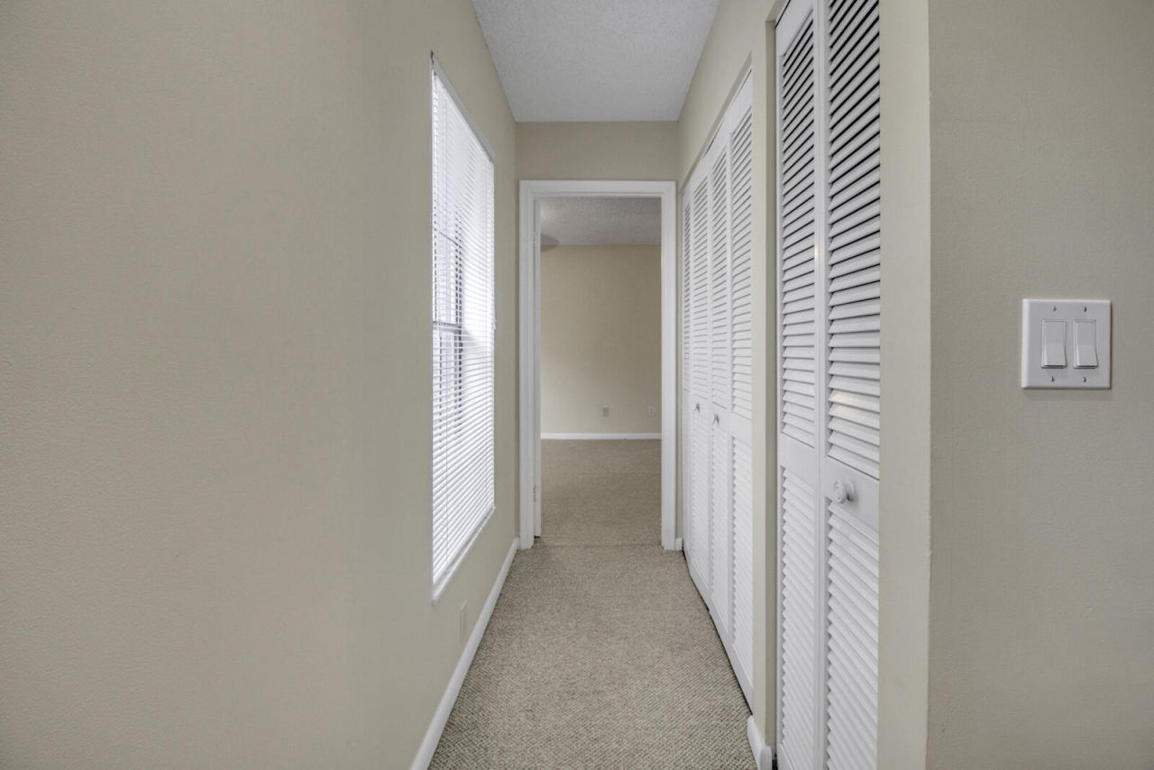 386 Prestwick Circle, Unit 3, Palm Beach Gardens, FL 33418 Photo