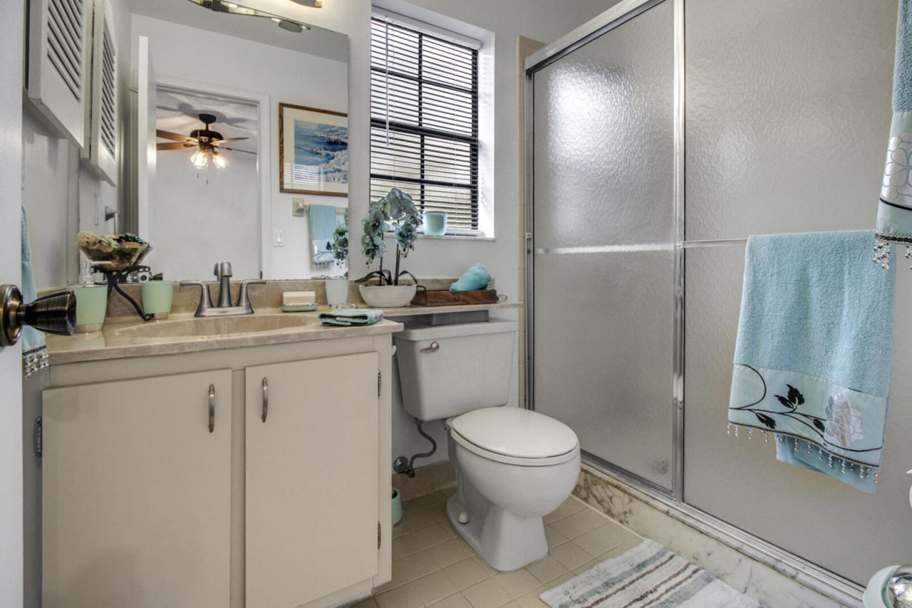 386 Prestwick Circle, Unit 3, Palm Beach Gardens, FL 33418 Photo