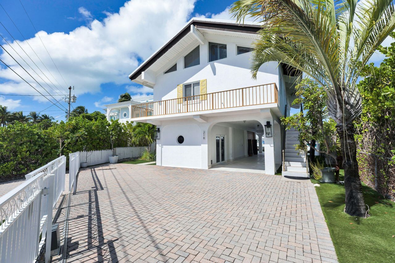 218 Aberdeen Court, Tavernier, FL 33070 Photo