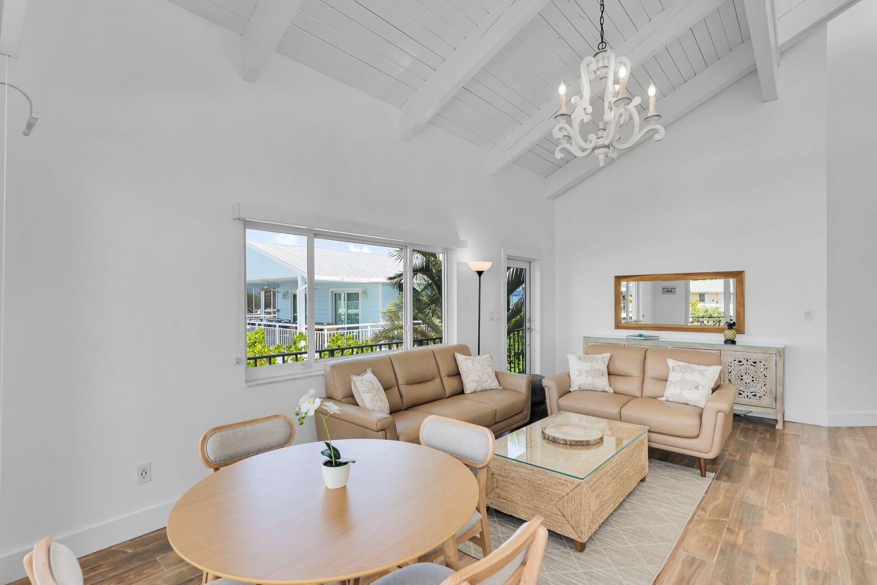 218 Aberdeen Court, Tavernier, FL 33070 Photo