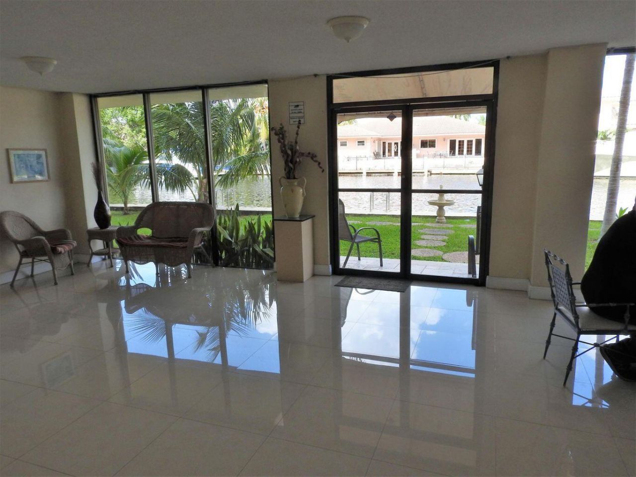 2935 NE 163rd Street, Unit 3m, North Miami Beach, FL 33160 Photo