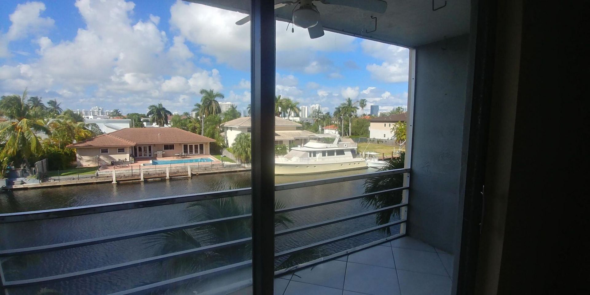 2935 NE 163rd Street, Unit 3m, North Miami Beach, FL 33160 Photo