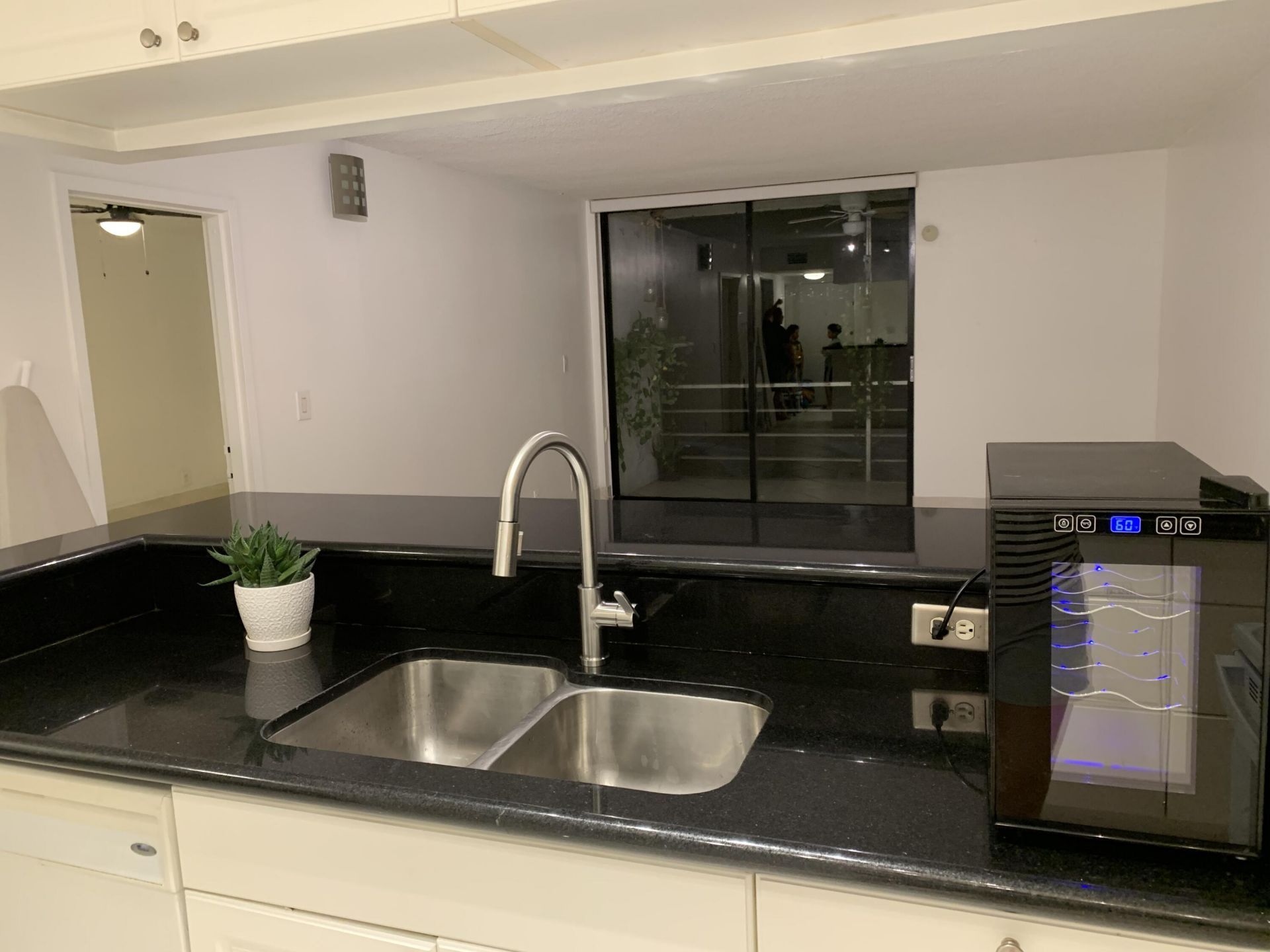2935 NE 163rd Street, Unit 3m, North Miami Beach, FL 33160 Photo