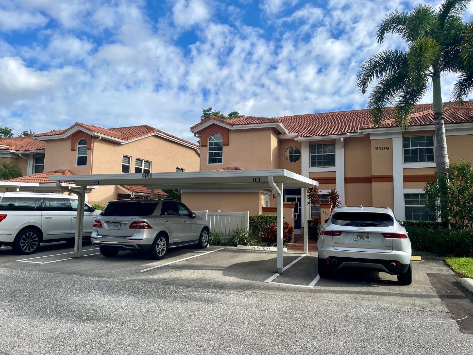 9709 Shadybrook Drive, Unit 201, Boynton Beach, FL 33437 Photo