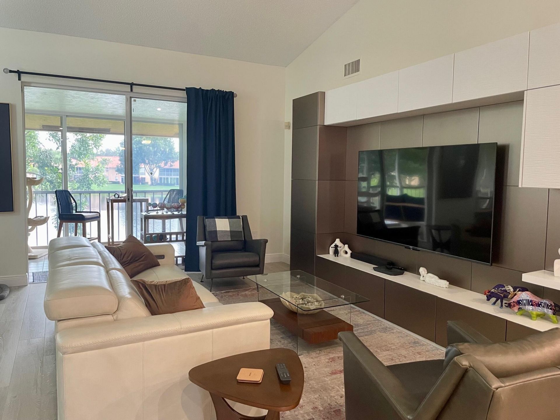 9709 Shadybrook Drive, Unit 201, Boynton Beach, FL 33437 Photo