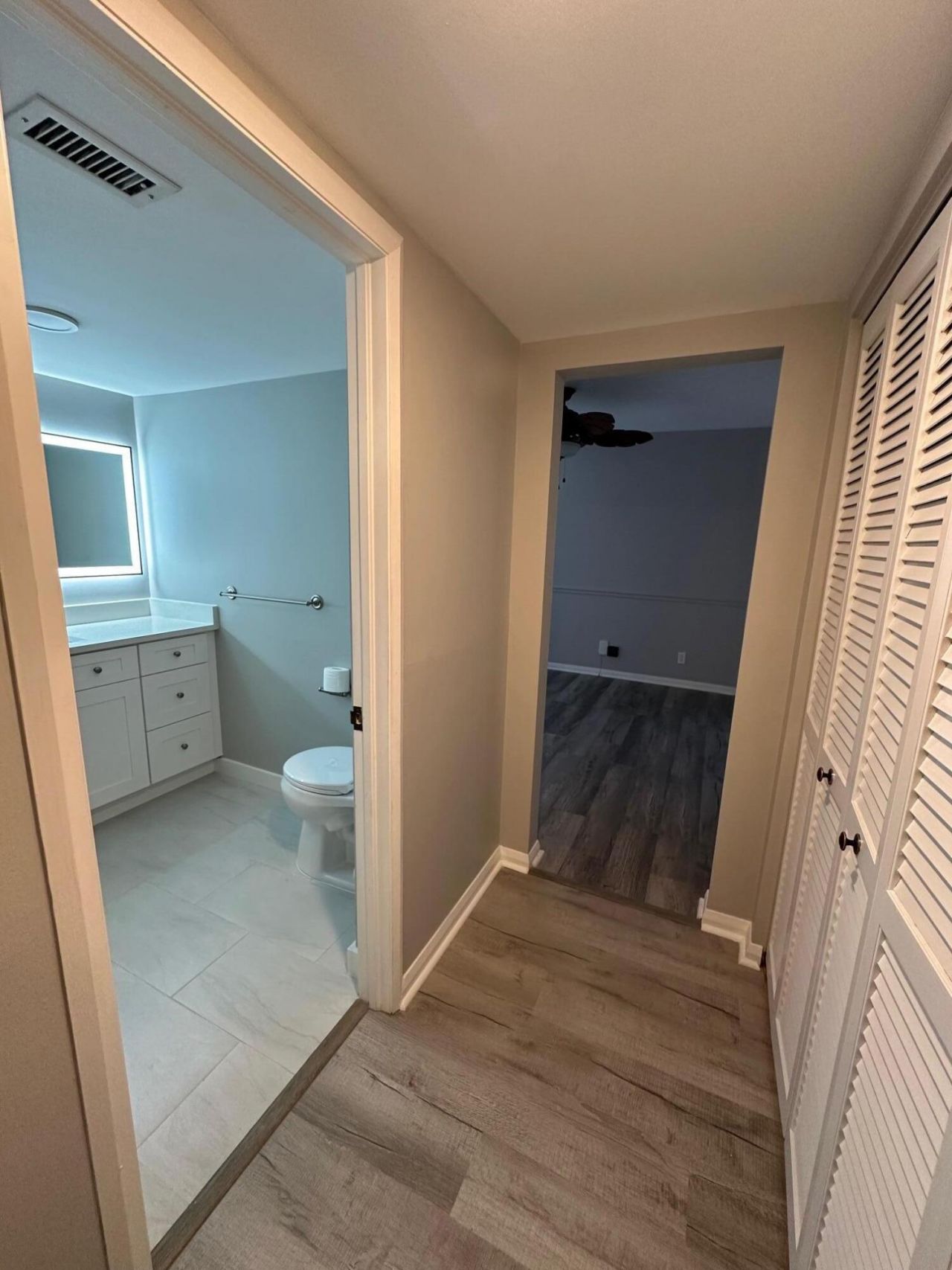 3462 NE Causeway Boulevard, Unit 204, Jensen Beach, FL 34957 Photo