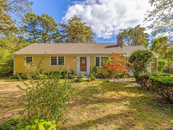 49 Village Ln, Wellfleet, MA 02667