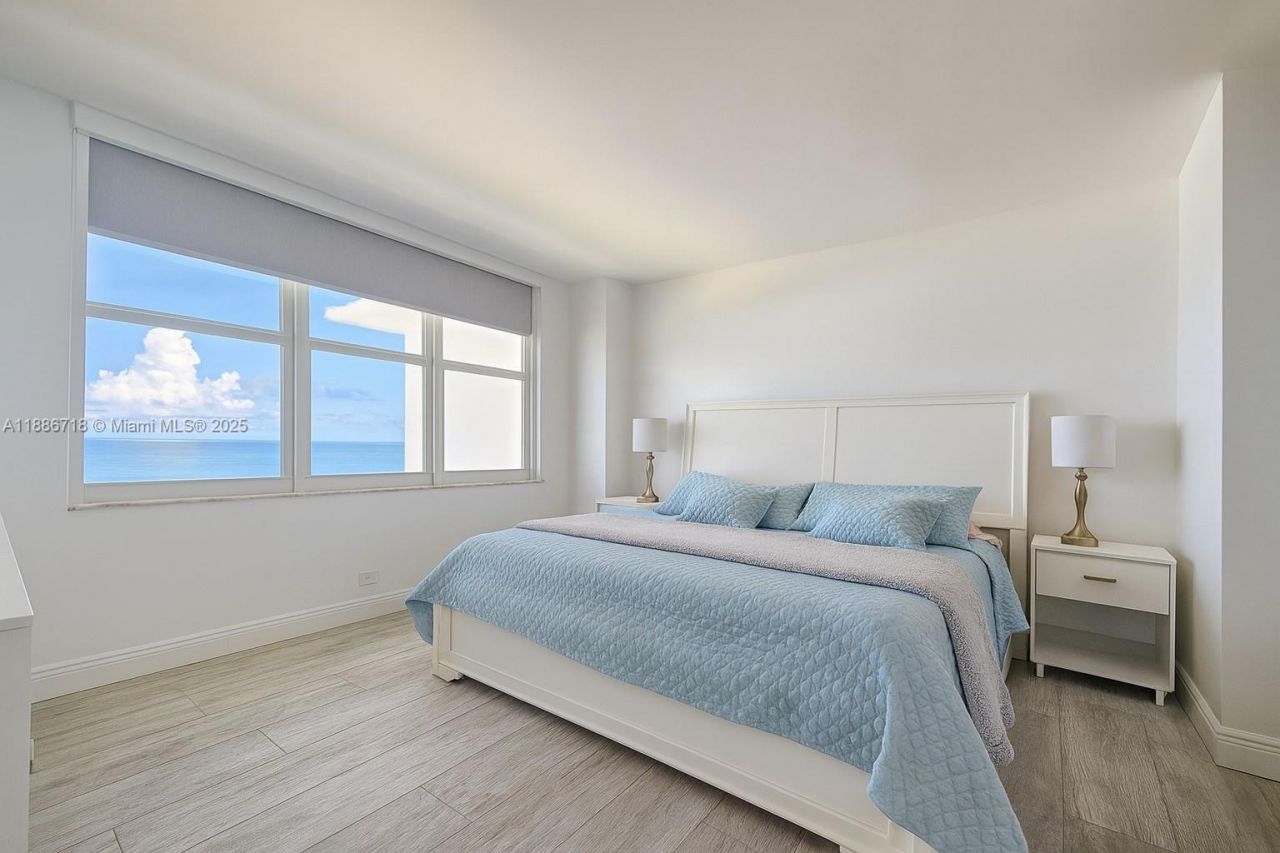 5601 Collins Ave, Unit 1409, Miami Beach, FL 33140 Photo