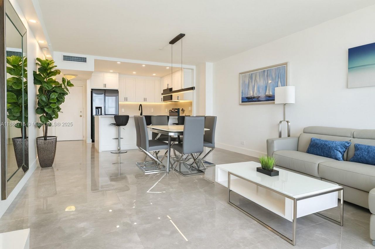 5601 Collins Ave, Unit 1409, Miami Beach, FL 33140 Photo