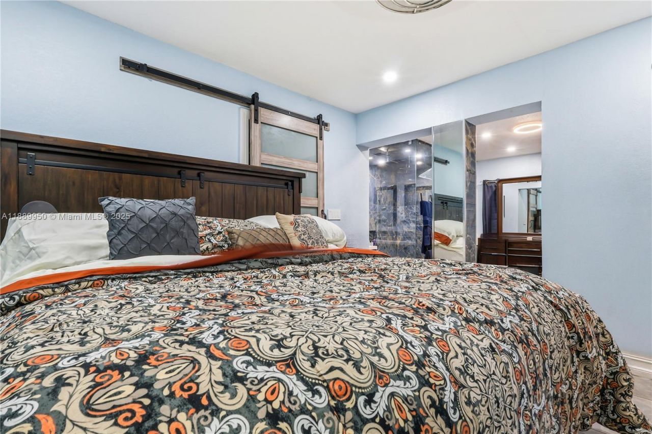 9795 NW 27th Ter, Doral, FL 33172 Photo