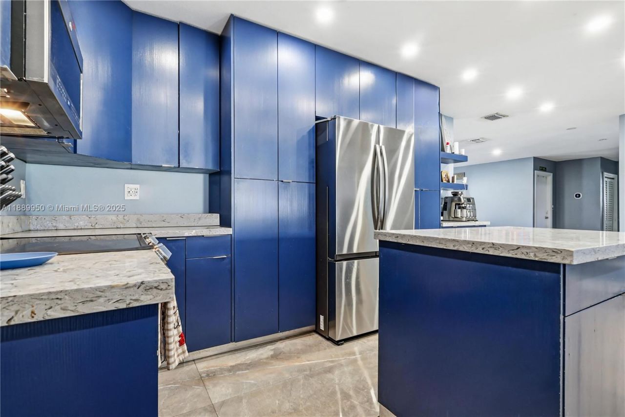 9795 NW 27th Ter, Doral, FL 33172 Photo