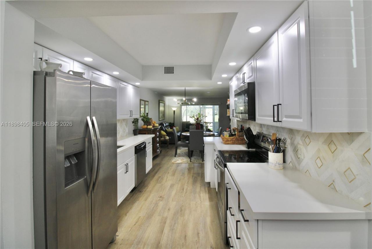 1200 SW 125th Ave, Unit 105L, Pembroke Pines, FL 33027 Photo