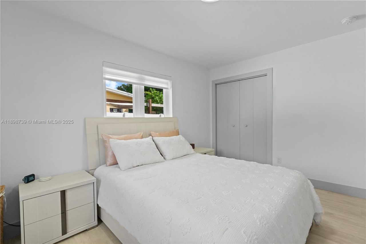 11350 SW 57th St, Miami, FL 33173 Photo