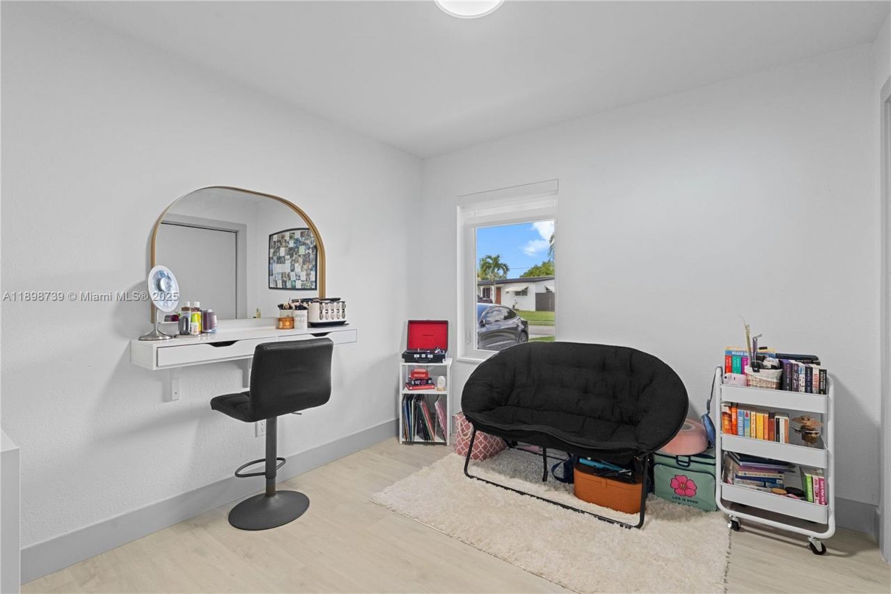 11350 SW 57th St, Miami, FL 33173 Photo