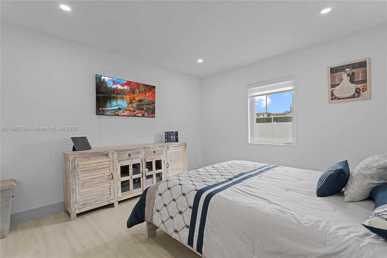 11350 SW 57th St, Miami, FL 33173 Photo