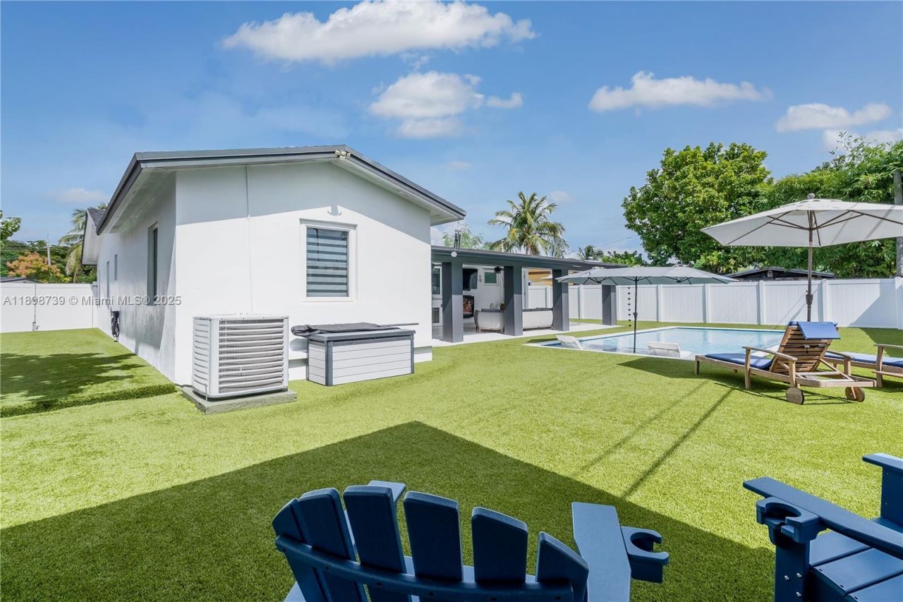 11350 SW 57th St, Miami, FL 33173 Photo